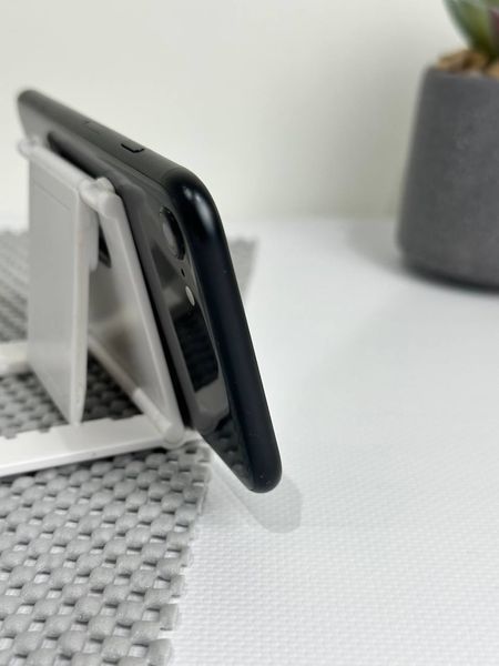 Apple iPhone SE 2020 128 Black Neverlock 9579 фото